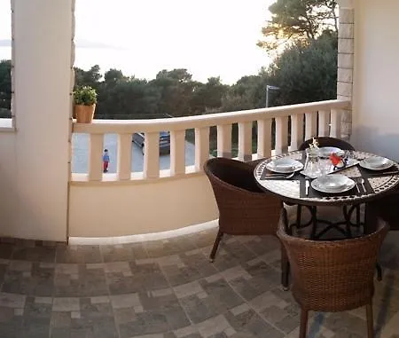 Ursic Mb Apartamento *