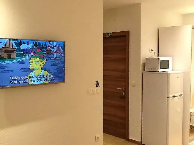 Ursic Mb Apartamento *