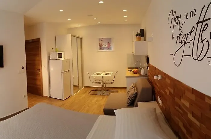 Ursic Mb Apartamento
